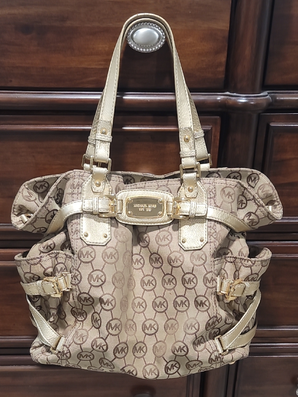 Michael Kors "Gansevoort" Signature Kahki,Gold,Brown Larhe Tote W/Shoulder Strap